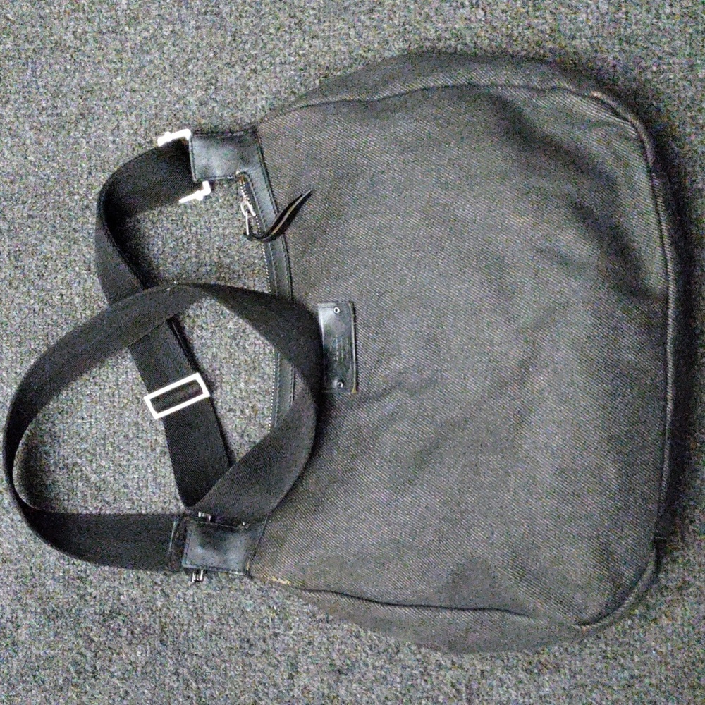 Gucci Denim Crossbody Messenger Bag - Picture 14 of 14